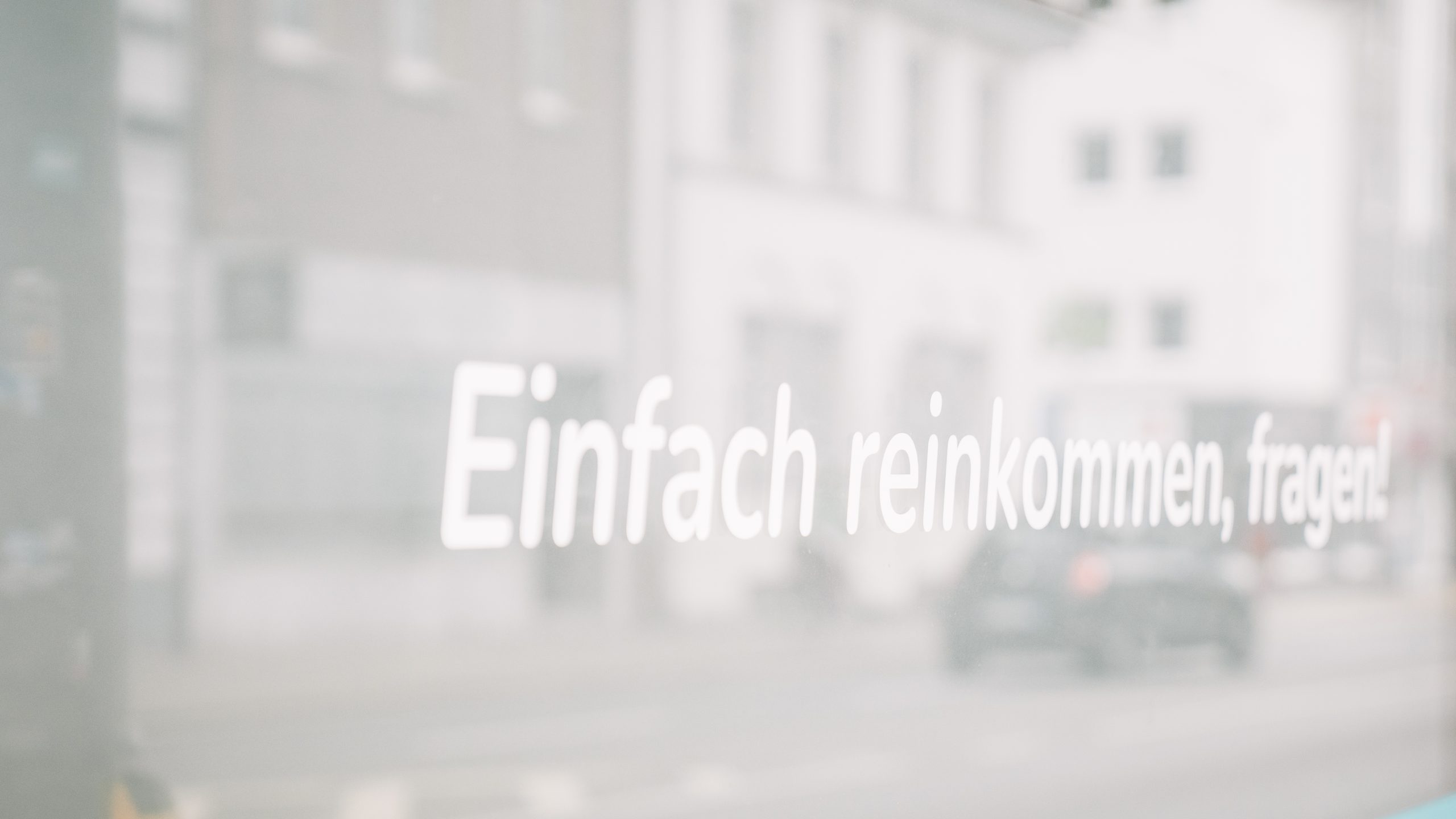 Fensterreinigung im Privathaushalt – streifenfreie Glasreinigung für klare Sicht und gepflegte Wohnräume